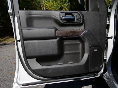 Used 2022 GMC Sierra 2500 Denali image 28