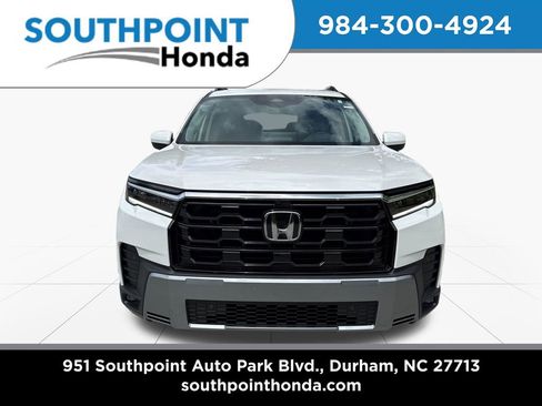 New 2026 Honda Pilot Touring image 2