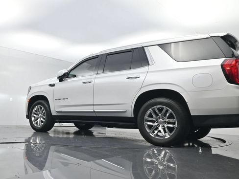 Used 2022 GMC Yukon SLT w/ SLT Premium Package AWD/4WD image 23