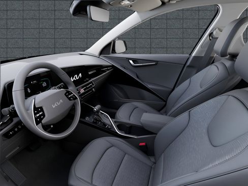 New 2025 Kia Niro SX image 17