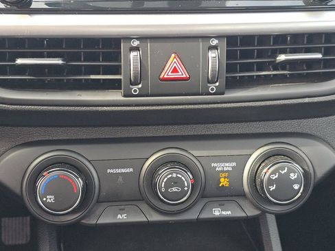 Used 2023 Kia Forte LXS image 28