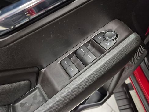 New 2026 GMC Canyon Elevation w/ Convenience Package image 24