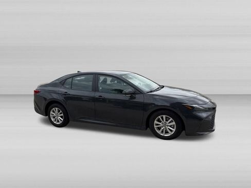 Used 2026 Toyota Camry LE FWD image 3