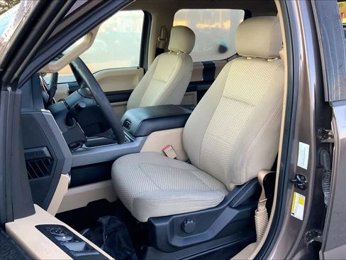 Used 2016 Ford F150 XLT w/ Trailer Tow Package image 7