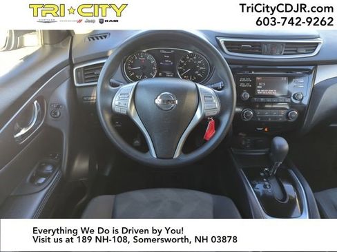 Used 2016 Nissan Rogue S image 19