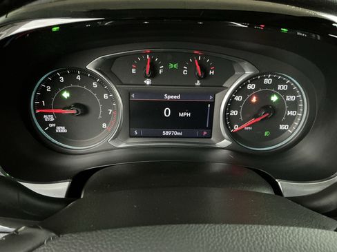 Used 2021 Chevrolet Traverse LT image 8