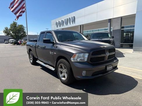 Used 2015 RAM 1500 Express RWD image 1