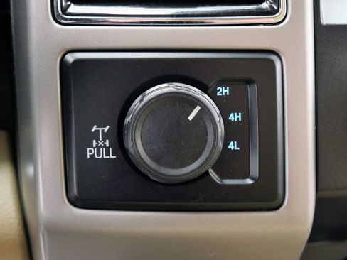 Used 2019 Ford F250 Lariat w/ Lariat Ultimate Package AWD/4WD image 30