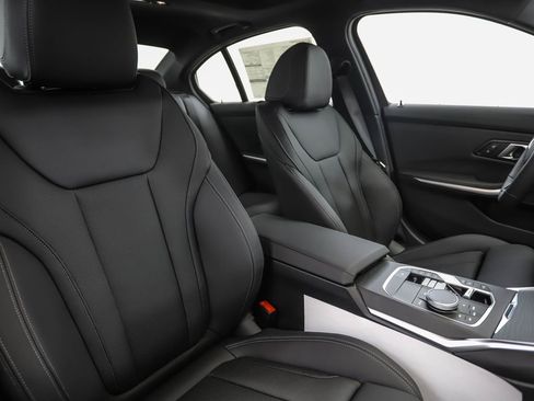 New 2026 BMW 330i xDrive Sedan w/ M Sport Package image 31