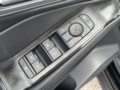 New 2026 Nissan Rogue SV AWD/4WD image 12