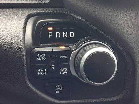 Used 2022 RAM 1500 Big Horn AWD/4WD image 14