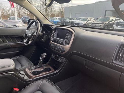 Used 2022 GMC Canyon Denali image 21
