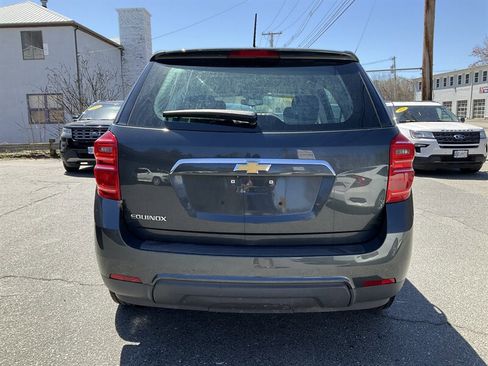 Used 2017 Chevrolet Equinox LS FWD image 6