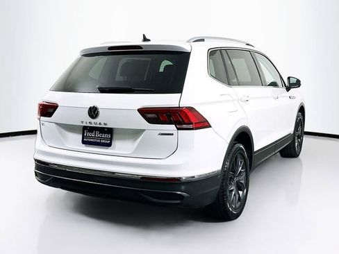 Used 2022 Volkswagen Tiguan SE image 8