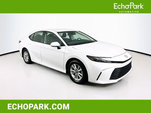 Used 2025 Toyota Camry LE FWD image 1