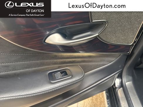 Used 2019 Lexus LS 500 AWD image 31