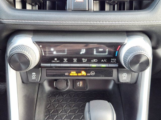 Certified 2025 Toyota RAV4 LE AWD/4WD image 17