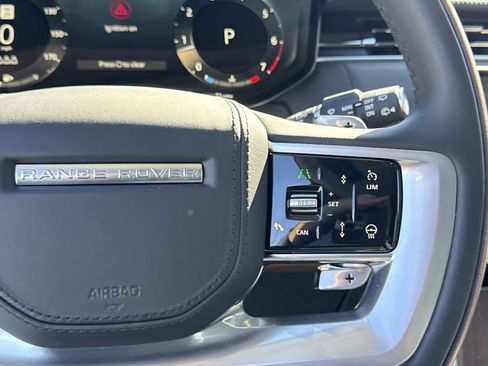 New 2025 Land Rover Range Rover SE image 24