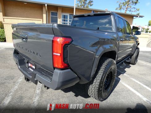 Used 2026 Toyota Tacoma SR5 AWD/4WD image 8