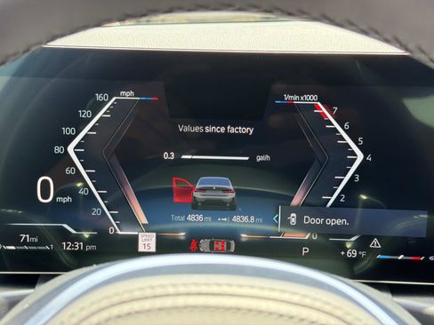 Certified 2023 BMW 330i Sedan w/ M Sport Package RWD image 17