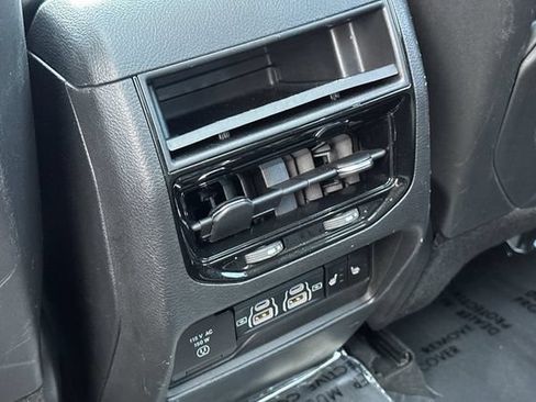 Used 2024 Jeep Grand Cherokee Limited 4xe AWD/4WD image 14