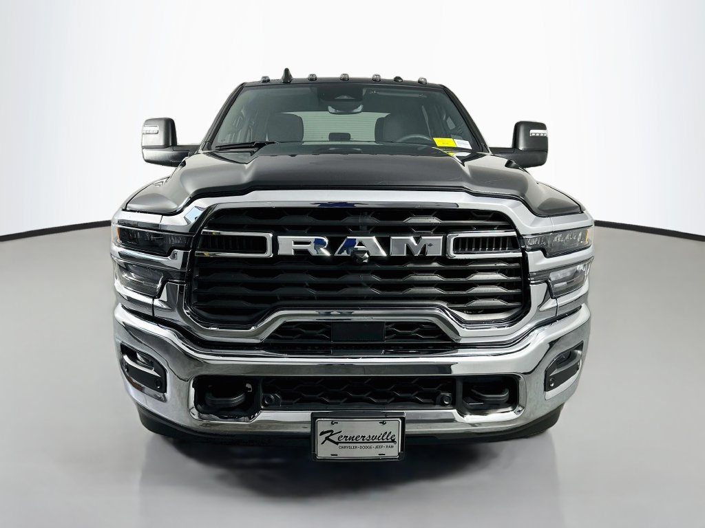 Used 2025 RAM 3500 Big Horn AWD/4WD image 2