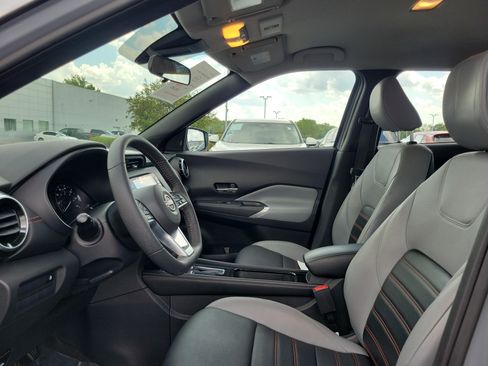 Certified 2024 Nissan Kicks SR w/ SR Premium Package FWD image 15