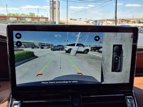 Used 2024 Lincoln Navigator L Reserve image 11