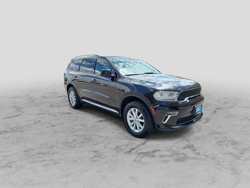Used 2021 Dodge Durango SXT AWD/4WD image 2