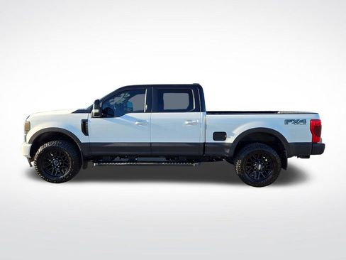 Used 2022 Ford F350 Lariat image 9