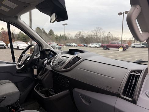 Used 2015 Ford Transit 350 XLT image 22