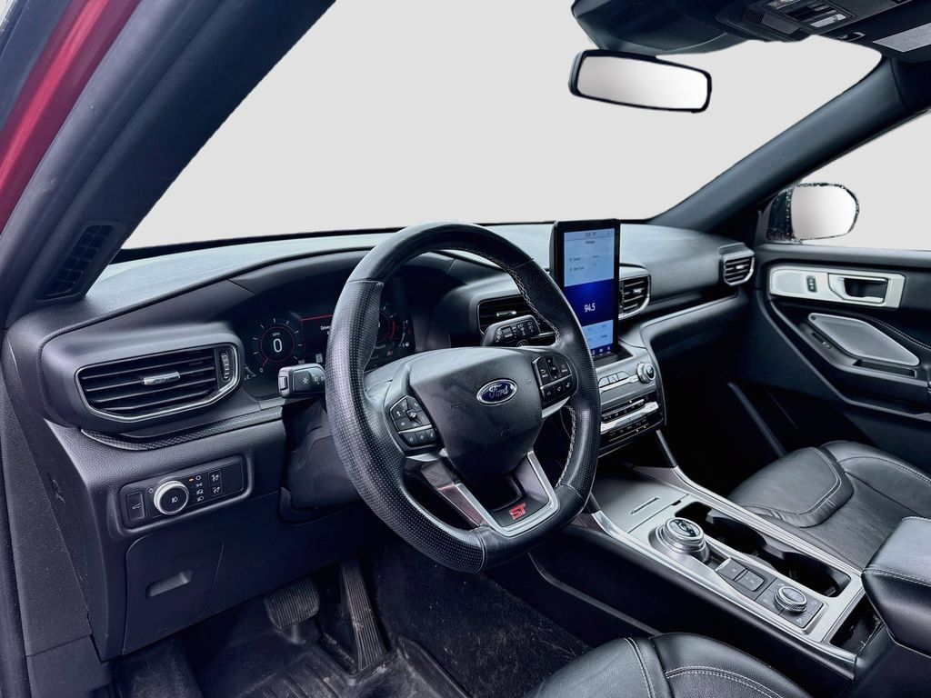 Used 2020 Ford Explorer ST w/ ST Street Pack AWD/4WD image 9