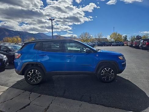 Used 2021 Jeep Compass Trailhawk image 4