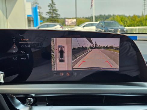 New 2026 Cadillac Lyriq Premium Sport AWD/4WD image 31