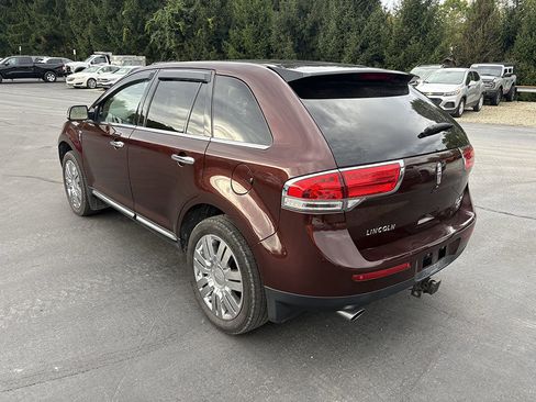 Used 2012 Lincoln MKX AWD image 4