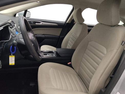 Used 2018 Ford Fusion S image 17