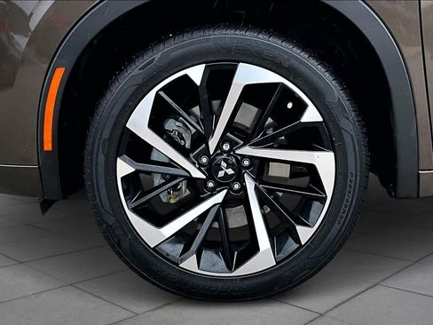 Used 2022 Mitsubishi Outlander SEL image 10