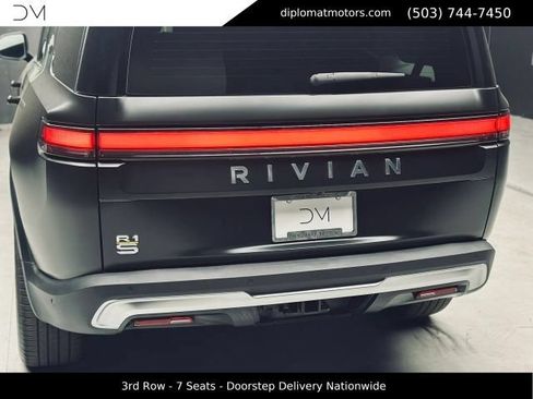 Used 2024 Rivian R1S Adventure AWD/4WD image 15