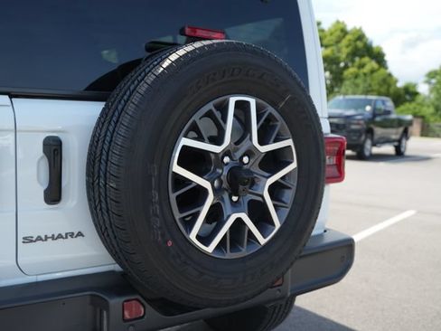 New 2026 Jeep Wrangler Unlimited Sahara AWD/4WD image 42