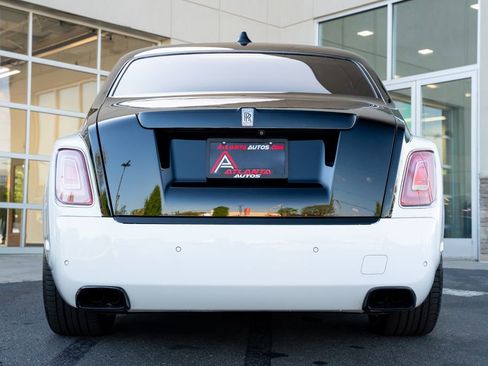 Used 2019 Rolls-Royce Phantom Sedan RWD image 15