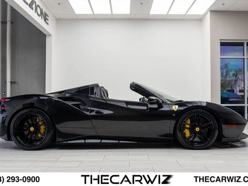 Used 2019 Ferrari 488 Spider RWD image 25