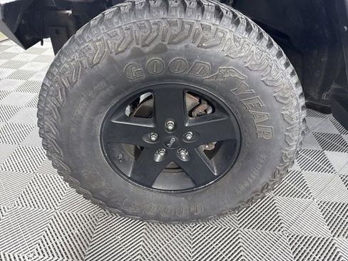 Used 2015 Jeep Wrangler Sport w/ Quick Order Package 24S image 9