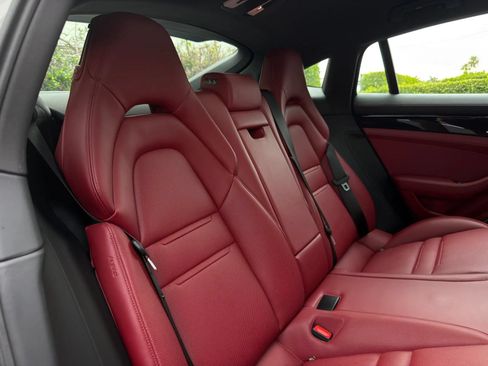 Used 2021 Porsche Panamera image 69