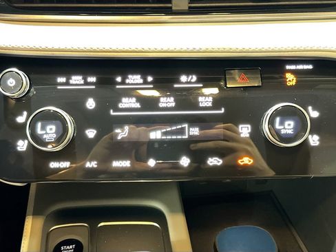 New 2027 INFINITI QX60 Luxe w/ Cargo Package FWD image 16