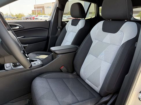 New 2026 Chevrolet Trax RS w/ Driver Confidence Package FWD image 20