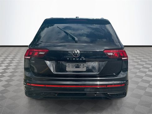 Used 2022 Volkswagen Tiguan SE R-Line image 7