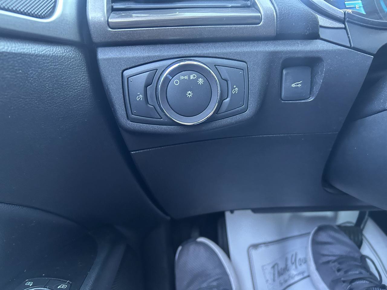 Used 2019 Ford Fusion SEL FWD image 25