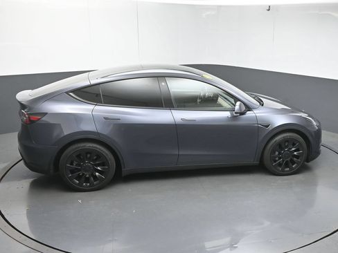 Used 2023 Tesla Model Y Long Range AWD/4WD image 46