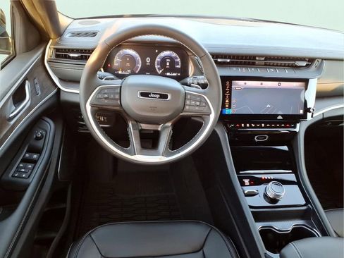 New 2026 Jeep Grand Cherokee L Limited AWD/4WD image 11