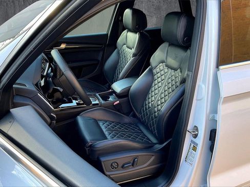 Used 2024 Audi SQ5 Premium Plus w/ Premium Plus Package image 21